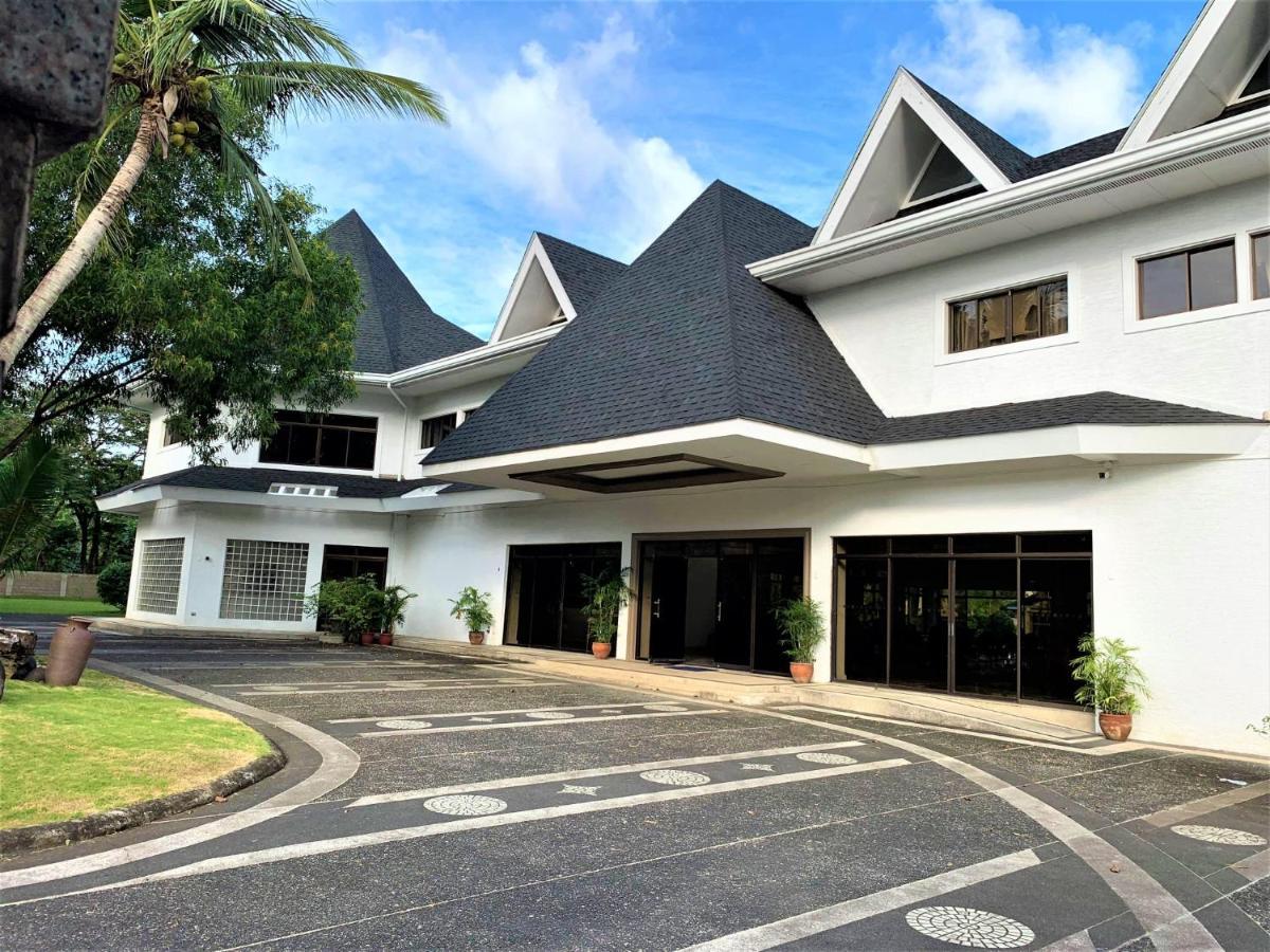 Chateau Bleu Resort Calamba  Ngoại thất bức ảnh