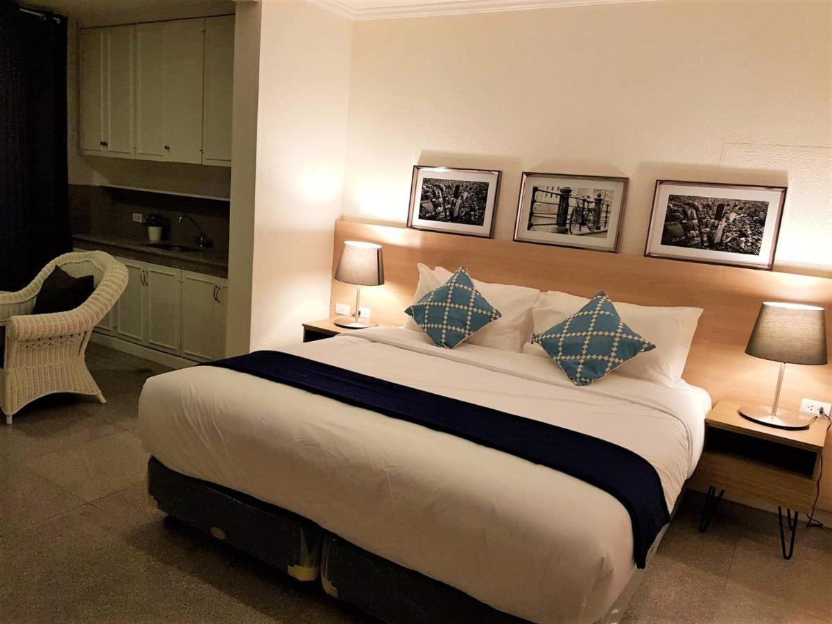 Chateau Bleu Resort Calamba  Ngoại thất bức ảnh