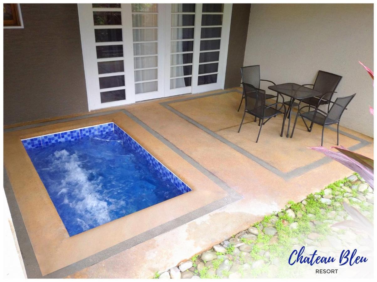 Chateau Bleu Resort Calamba  Ngoại thất bức ảnh